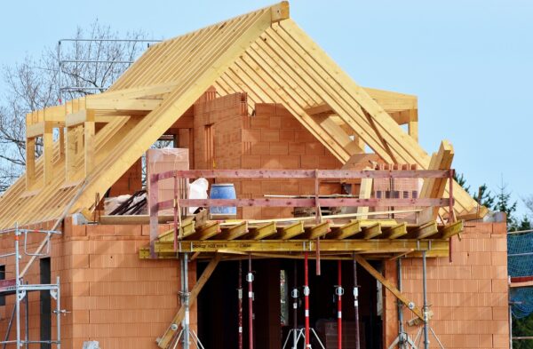 Ideal Roofing and Construction housebuilding example, scaffolding and truss